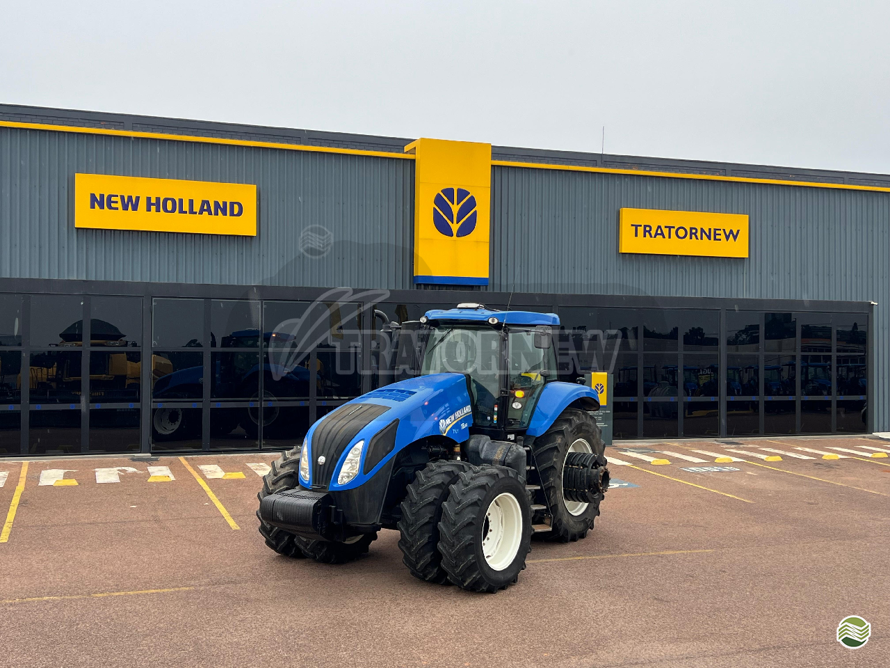 TRATOR NEW HOLLAND NEW T8 385 Tração 4x4 Tratornew S/A - New Holland PONTA GROSSA PARANÁ PR